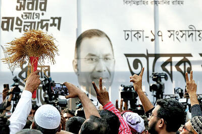  بازگشت تبعیدی به قدرت