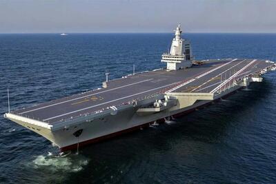  فاصله امن کشتی‌ها از ناو هواپیمابر چقدر است؟