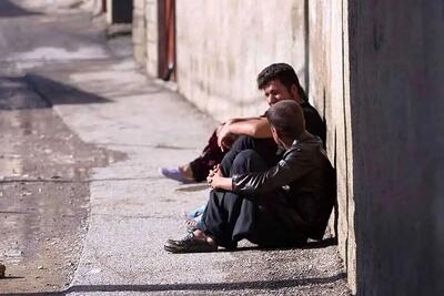  مرکز آمار: نرخ بیکاری در پاییز امسال ۷.۸ درصد بوده؛ نرخ مشارکت اقتصادی ۴۰.۷ درصد/ جمعیت غیر فعال از نظر اقتصادی، نسبت به سال قبل ۸۰۰ هزار نفر افزایش داشته/ ۲۱.۵ درصد از جوانان ۱۵ تا ۲۴ ساله و ۱۵.۹ درصد از ۱۸ تا ۳۵ ساله‌ نیز در این فصل، بیکار بوده‌اند