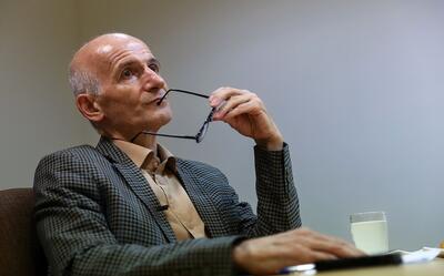  فراستخواه: غم بزرگ را باید به کار بزرگ تبدیل کرد/ مسیر حکمرانی کارآمد نیست