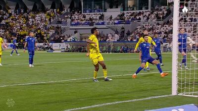  موقعیت سوزی عجیب کومان ستاره النصر مقابل دروازه تقریبا خالی الفتح