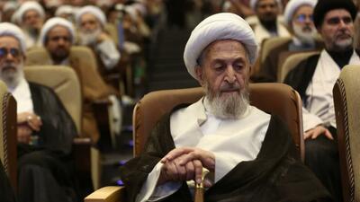  آیت‌الله سبحانی: موتورسواری بانوان به خودی خود، اشکالی ندارد
