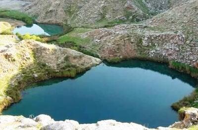  شگفتی دریاچه دوقلوی سیاه‌گاو آبدانان؛ آبی که از دل زمین می‌جوشد
