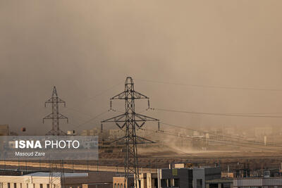  آسمان یزد پرتلاطم می‎شود