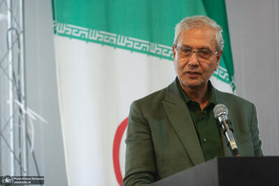  ربیعی، دستیار پزشکیان: همه جانباختگان حوادث اخیر فرزندان ما هستند/ ما هم شب‌ها خواب نداریم/ هیچ جامعه‌ای با خارجی ها خوشبخت نشده/ ما ایرانی‌ها علی رغم همه نابسامانی با یکدیگر مدارا می‌کنیم/ رئیس‌جمهور می‌داند که ما به بازسازی اجتماعی نیاز داریم