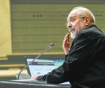  قالیباف: چرا نباید حقوق‌ها سالی چندبار افزایش یابد؟!