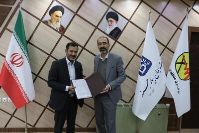  امضای توافقنامه تقویت شبکه توزیع برق میان شرکت برق منطقه‌ای سمنان و سیمان بیارجمند