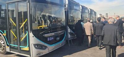  ترخیص اتوبوس‌های برقی شهرداری تهران از بندر شهید رجایی با اقدام دستگاه قضایی +فیلم