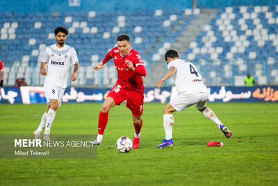  همه چیز هنوز دست پرسپولیس است/ یک مشکل تیم «اوسمار» را آزار می‌دهد