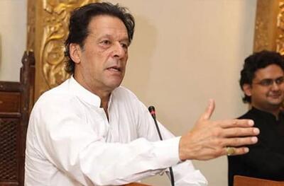  نخست‌وزیر سابق پاکستان بخش زیادی از بینایی خود را در زندان از دست داد / وکیل عمران خان: فقط ۱۵٪ از بینایی چشم راست او باقی مانده است