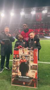  ویدئو: تجلیل باشگاه رن از برنده توپ طلا - پارس فوتبال