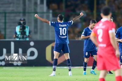  شکست سنگین پرسپولیس در شب تاج‌گذاری موقت گل‌گهر/ شاگردان اوسمار صدر را به سیرجان هدیه دادند - پارس فوتبال