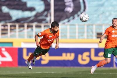  جباری یک نیمه راحت به رختکن رفت - پارس فوتبال