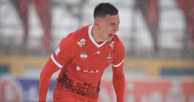  فیلم سوپرگل پرسپولیس به گل گهر توسط سرگیف از پشت محوطه جریمه - پارس فوتبال