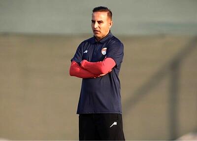  کنایه حسین کعبی به یک استقلالی؛ او به کتاب خواندن رو آورده اما زیادی کتاب خواندن هم اثر منفی می گذارد!