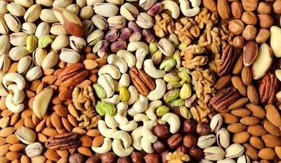  ترکیبات غذایی مضر و مفید با آجیل کدامند؟