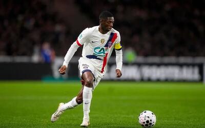  دمبله به ستاره‌های پاریس هشدار داد: برای تیم بازی کنید!