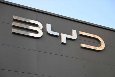  شکایت بی‌وای‌دی از دولت آمریکا به دلیل تعرفه‌های مانع واردات خودرو - پدال