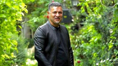  نگاهی به دکوراسیون دفتر کار شیک و اعیانی علی دایی شهریار فوتبال ایران/ از مجسمه گوزن برنجی تا عکس های شخصی شهریار