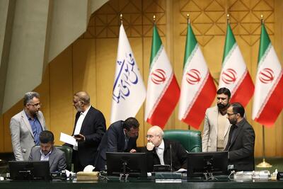  ضرورت بازنگری در مذاکرات با آمریکا و ۳ کشور اروپایی؛ محور تذکر ۵۱ نماینده مجلس به دولت