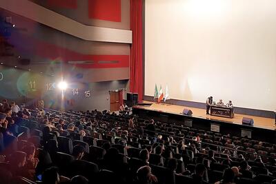  «عمار» به مشهد رسید | آیین افتتاحیه شانزدهمین جشنواره مردمی فیلم عمار در مشهد برگزار شد