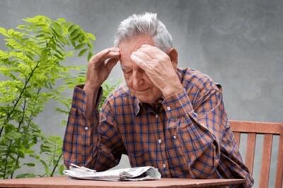  راهکارهای طب ایرانی برای پیشگیری و درمان آلزایمر | چه خوراکی‌هایی مفید است؟