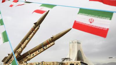  شمشیر ایران ذو الفقار دو لبه است