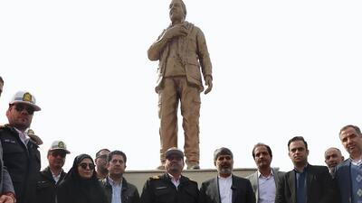  تندیس سردار دل‌ها در منطقه ۴ رونمایی شد