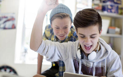  وقتی پدر و مادر رمز موفقیت نوجوانان می‌شوند