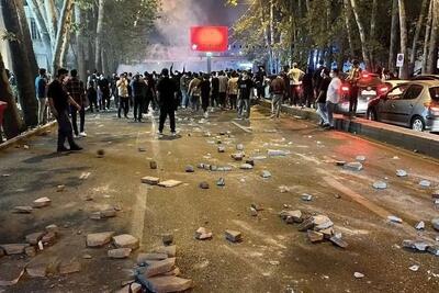  شرق: از پرونده‌سازی با عنوان «محاربه» بپرهیزید