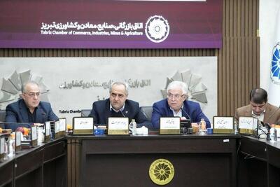  استاندار آذربایجان شرقی تاکید کرد: ضرورت بهره‌برداری بخش خصوصی استان از بسته حمایتی ۷۰۰ هزار میلیاردی دولت