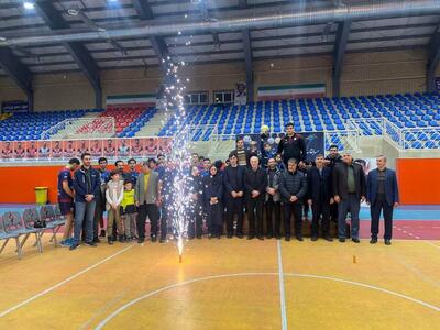  آیین اختتامیه مسابقات والیبال قهرمانی جوانان  آذربایجان‌شرقی با معرفی تیمهای برتر برگزار شد