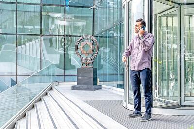  ریسک‌های سیاسی بازار سرمایه را تحت فشار گذاشت (صوت)