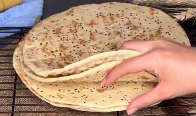  تهیه نان تافتون فقط با تابه؛ خیلی ساده تافتون درست کنید