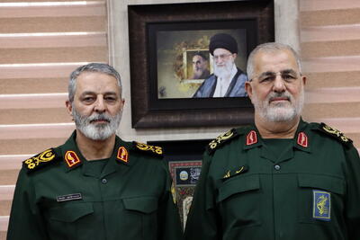  واکنش رئیس ستاد کل نیروهای مسلح به اظهارات ترامپ:چنانچه ترامپ قصد جنگ دارد چرا دم از مذاکره می‌زند؟