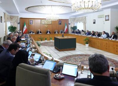  پزشکیان: حضور هنرمندان در صحنه قابل تقدیر است - اکونیوز