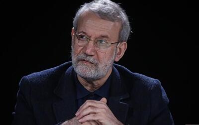  لاریجانی: [امریکایی ها] در مذاکره گفته اند که فقط راجع به مسئلۀ هسته‌ای صحبت می‌کنیم و نه چیز دیگر  / پیشنهاد غنی‌سازی صفر در مذاکرات؟ معنی ندارد که به کشوری که فناوری دارد بگوییم غنی سازی صفر شود