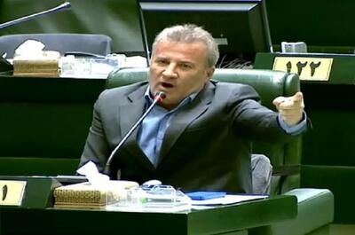  مرغداران مجبور هستند جوجه‌ها را در چاه بریزند