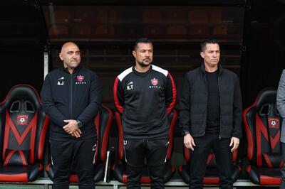  اعتراض در رختکن به برخی تصمیمات فنی اوسمار