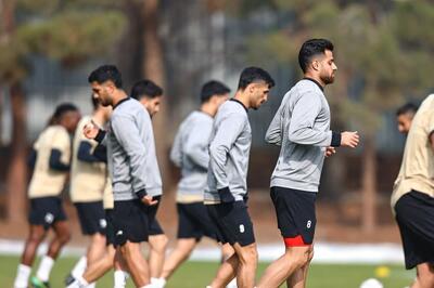  جلسات بی‌نتیجه با بزرگترها در پرسپولیس