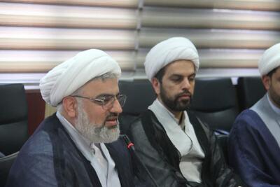 مدیرکل تبلیغات اسلامی فارس:نماز راهکار جامع برای تعالی فردی و اجتماعی در عصر استرس است