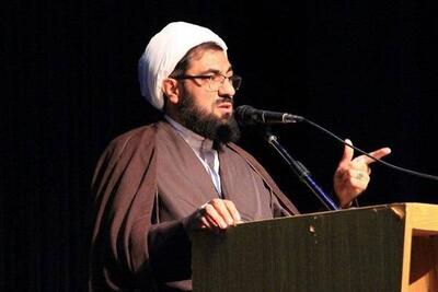  آیت الله شعبانی: زمان حضور نوجوانان در فضای مجازی مدیریت شود