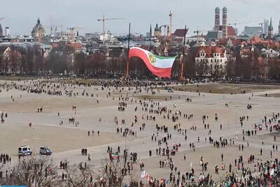  بنویسید تجمع هواداران سلطنت‌طلب بخوانید سیرک کم‌طرفدار ربع پهلوی!