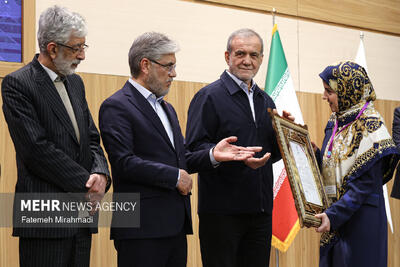  معرفی برترین ایران‌شناسان دنیا؛ تقدیر از ۳۶ شخص و نهاد علوم انسانی