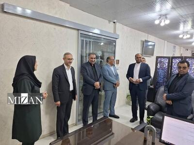  رئیس‌کل دادگستری خراسان جنوبی از دفاتر خدمات الکترونیک قضایی فردوس بازدید کرد