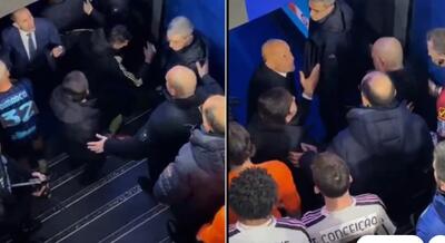  اعتراض شدید اسپالتی و کیه‌لینی به داور بازی اینتر و یوونتوس هنگام ورود به رختکن - پارس فوتبال