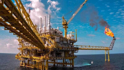  دو مشکل اساسی در فرآیند فروش نفت داریم / پول نفت ممکن است به کشور نرسد!