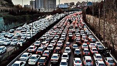  ۷۶ درصد سفرهای شهری تهران با خودروی شخصی انجام می‌شود / ورود روزانه ۲.۵ میلیون خودروی شخصی از شهرهای اقماری به پایتخت