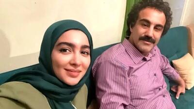  عکس| سفر زمان؛ عکس یادگاری «سنا حسینی» (سریال پایتخت) با یک هوادار / دیسکاور