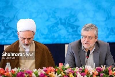  قلندر شریف: شهرداری در برخورد با فساد قانون‌مدارانه رفتار می کند | نگاه ها به مشهد باید ملی باشد